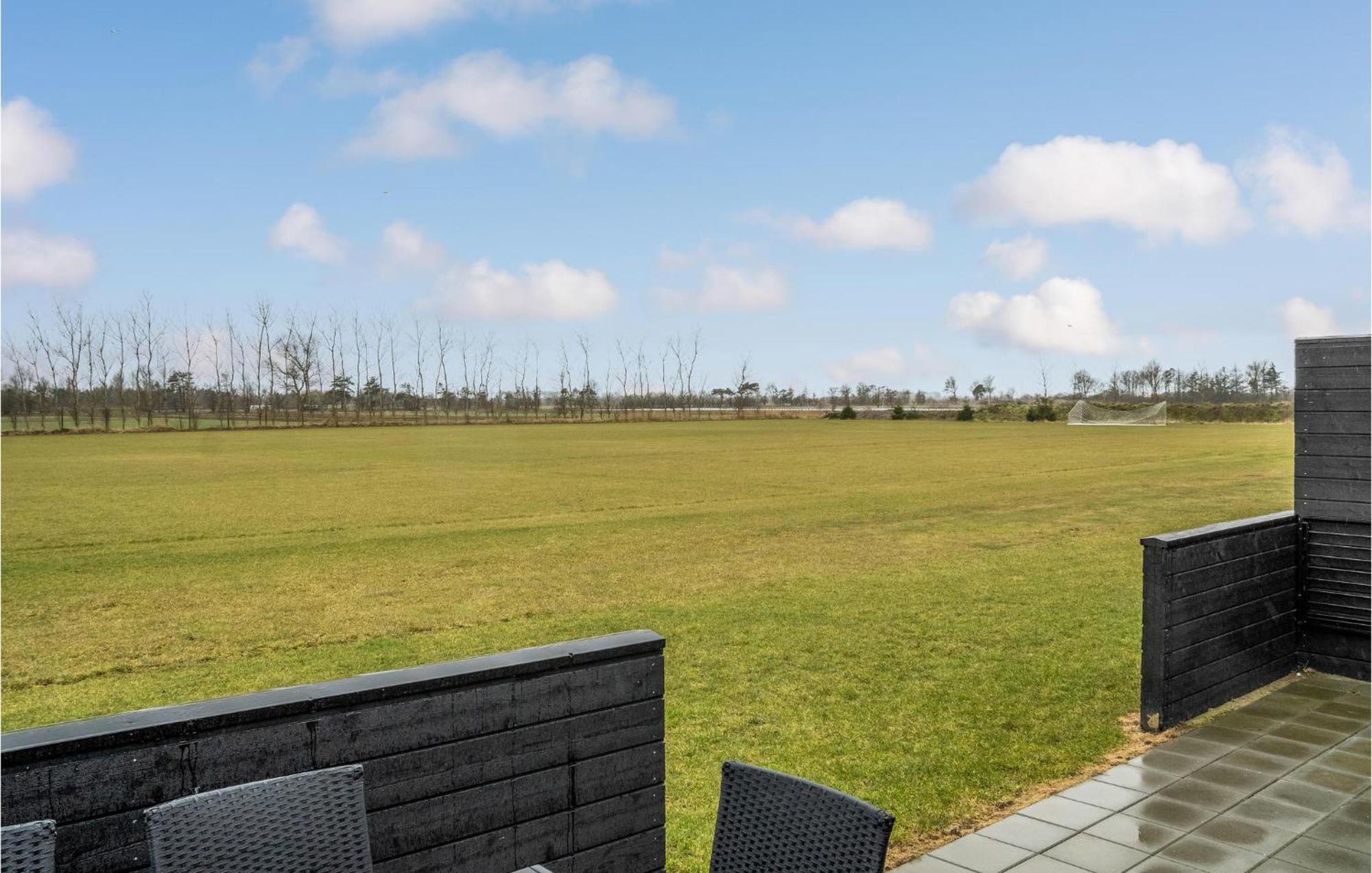 2 Bedroom Gorgeous Apartment In Vaeggerlose Boto By Exterior photo